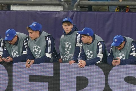 Balljungen beim Champions-League-Spiel zwischen Schachtar Donezk und Young Boys Bern