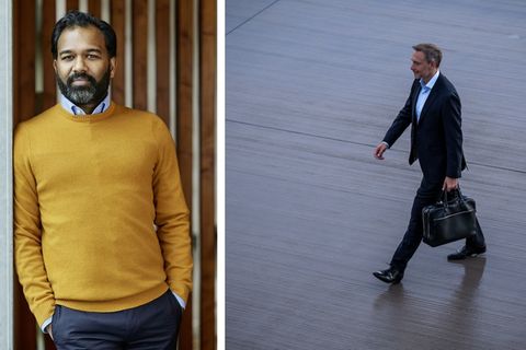 Der Kolumnist Stephan Anpalagan lehnt an einem Pfeiler, Christian Lindner eilt mit einem Koffer davon