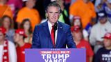 In den Vorwahlen kandidierte Doug Burgum, Gouverneur von North Dakota, noch gegen Trump, wechselte dann aber schnell in sein Lager. Der millionenschwere Software-Unternehmer soll den Posten des Innenministers übernehmen. Zusätzlich wird er als Leiter des neuen "Energierats" eine Art Öl- und Energieminister werden
