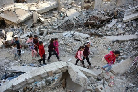 Bei israelischem Angriff zerstörtes Gebäude im Gazastreifen