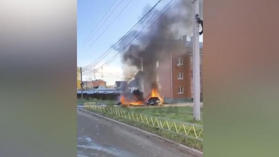 Ukraine greift Moskau mit Dutzenden Drohen an (Video) Ukraine greift Moskau mit Dutzenden Drohen an (Video)