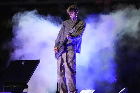 NFL: Machine Gun Kelly