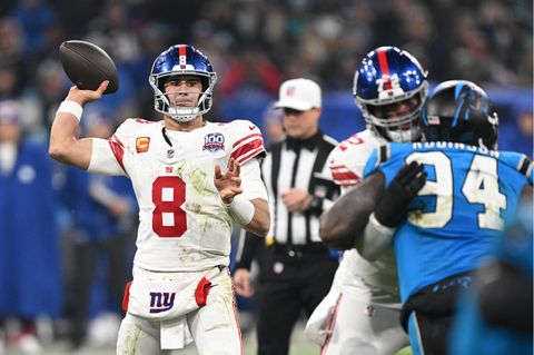 Daniel Jones, Quarterback der New York Giants, in Aktion beim NFL-Spiel in München