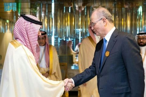 Saudi-Arabiens Außenminister empfängt den palästinensischen Ministerpräsidenten Mohammed Mustafa