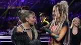 Rita Ora und Becca Dudley