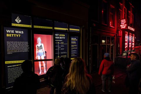 Die Amsterdamer Polizei hofft, mit Hilfe des Hologramms den 15 Jahre alten Mord an der damals 19-jährigen Szabo aufzuklären. Fot