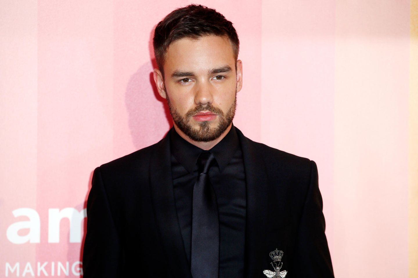 Liam Payne Der ehemalige Sänger der britischen Band One Direction starb 16. Oktober im Alter von 31 Jahren in Buenos Aires. Der Musiker stürzte aus dem dritten Stock eines Hotels in einen Innenhof. Zuvor soll er einen Drogencocktail namens "Pink Cocaine" zu sich genommen haben, der Berichten zufolge für gewöhnlich unter anderem Ketamin und Methamphetamin beinhaltet