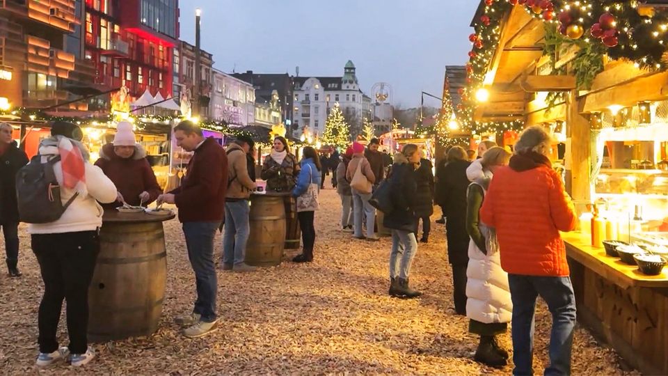 Haftbefehl erlassen 17-Jähriger soll Weihnachtsmarkt-Anschlag geplant haben