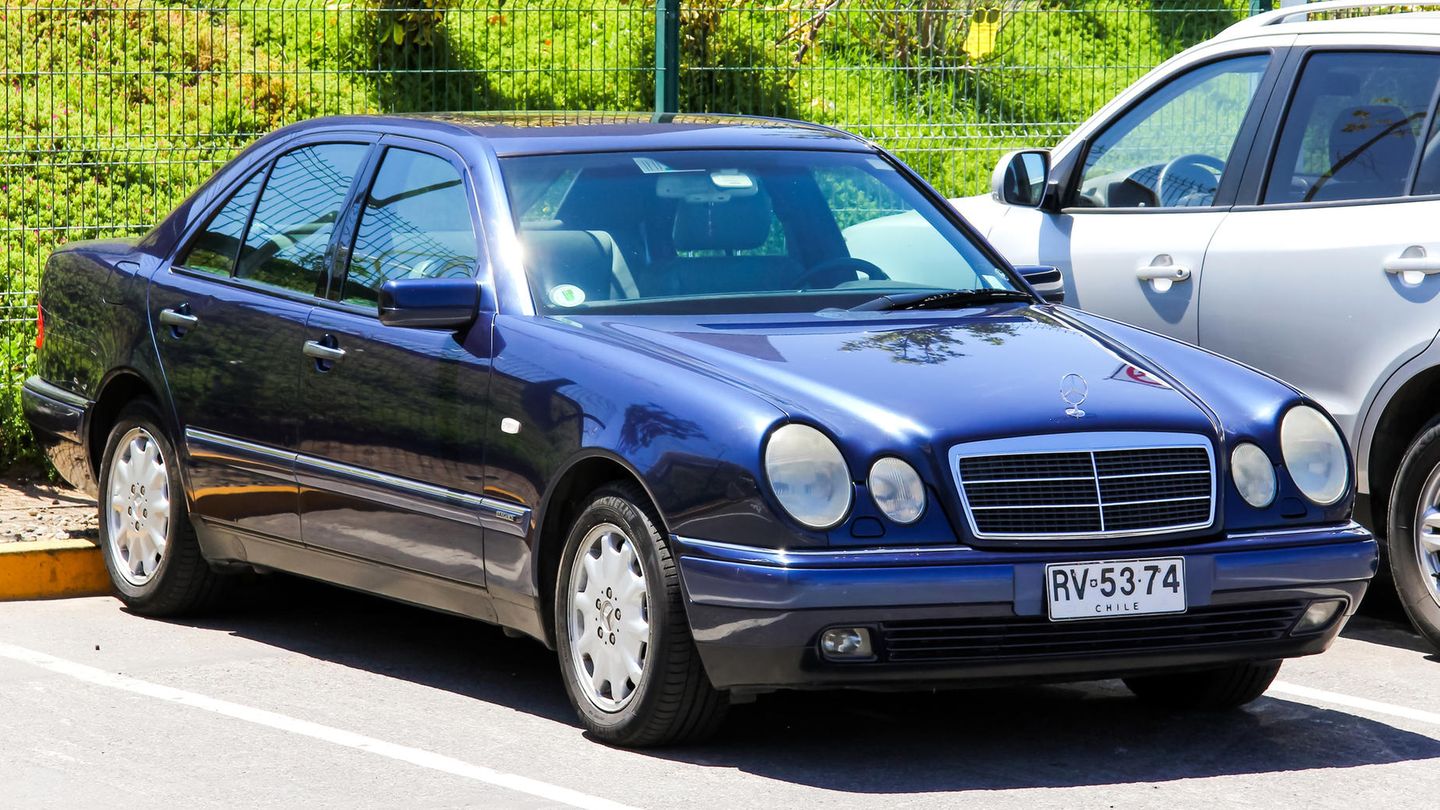 Oldtimer Mercedes-Benz W210