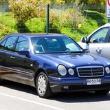Oldtimer Mercedes-Benz W210