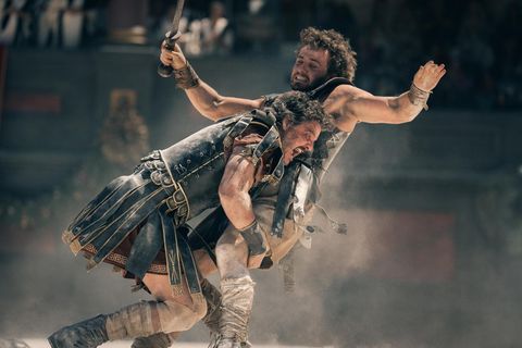 Pressefoto Filmszene Pedro Pascal und Paul Mescal in Gladiator II von Paramount Pictures