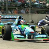 In der nächsten Kurve fährt Schumacher dem Widersacher über den Vorderreifen und landet danach im Reifenstapel. Das Rennen ist für ihn beendet. Er glaubt, dass Hill jetzt nicht mehr aufzuhalten ist, weil der Brite zunächst weiterfährt. Doch dem Rivalen ist durch die Kollision die Radaufhängung zu Bruch gegangen. Am Zaun wartend erfährt Schumacher, dass Hill es nicht bis ins Ziel geschafft hat. Der 25-jährige Deutsche ist Weltmeister – der erste seines Landes. Viele werfen ihm vor, Hill mit Absicht gerammt zu haben, um dessen Sieg zu verhindern. Der Brite hält sich mit Vorwürfen immer zurück