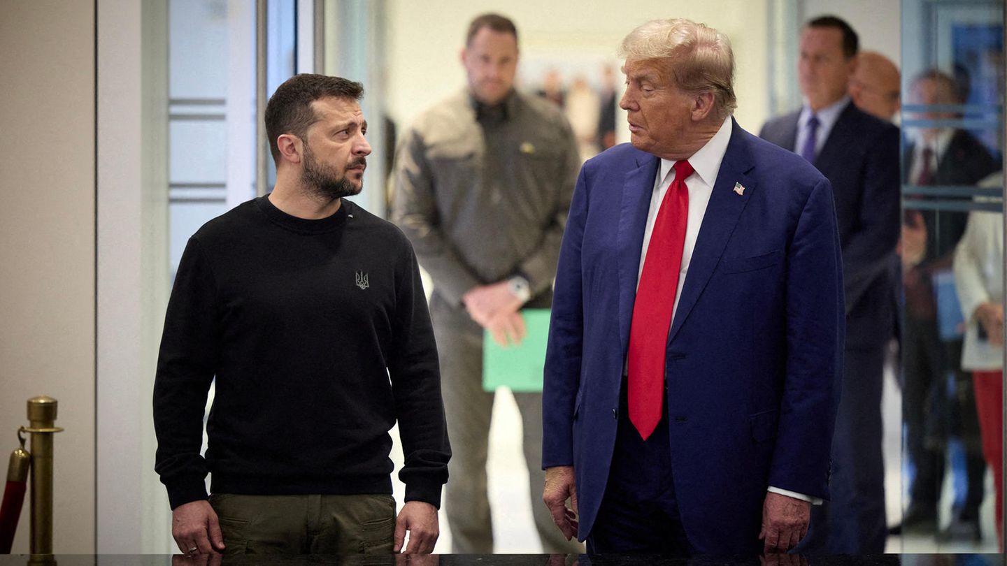 Präsident der Ukraine Wolodymyr Selenskyj beim Treffen mit Donald Trump