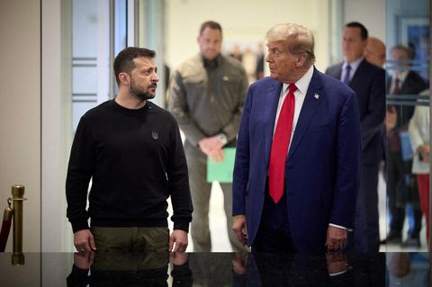 Präsident der Ukraine Wolodymyr Selenskyj beim Treffen mit Donald Trump