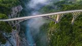 Djurdjevica-Brücke über den Fluss Tara in Montenegro