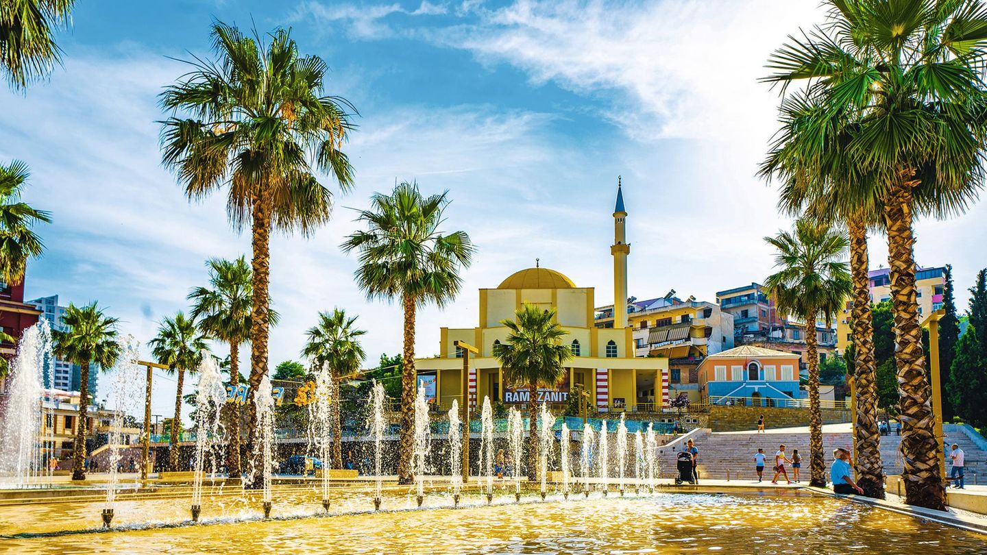 Durres Albanien - Moschee von Durres