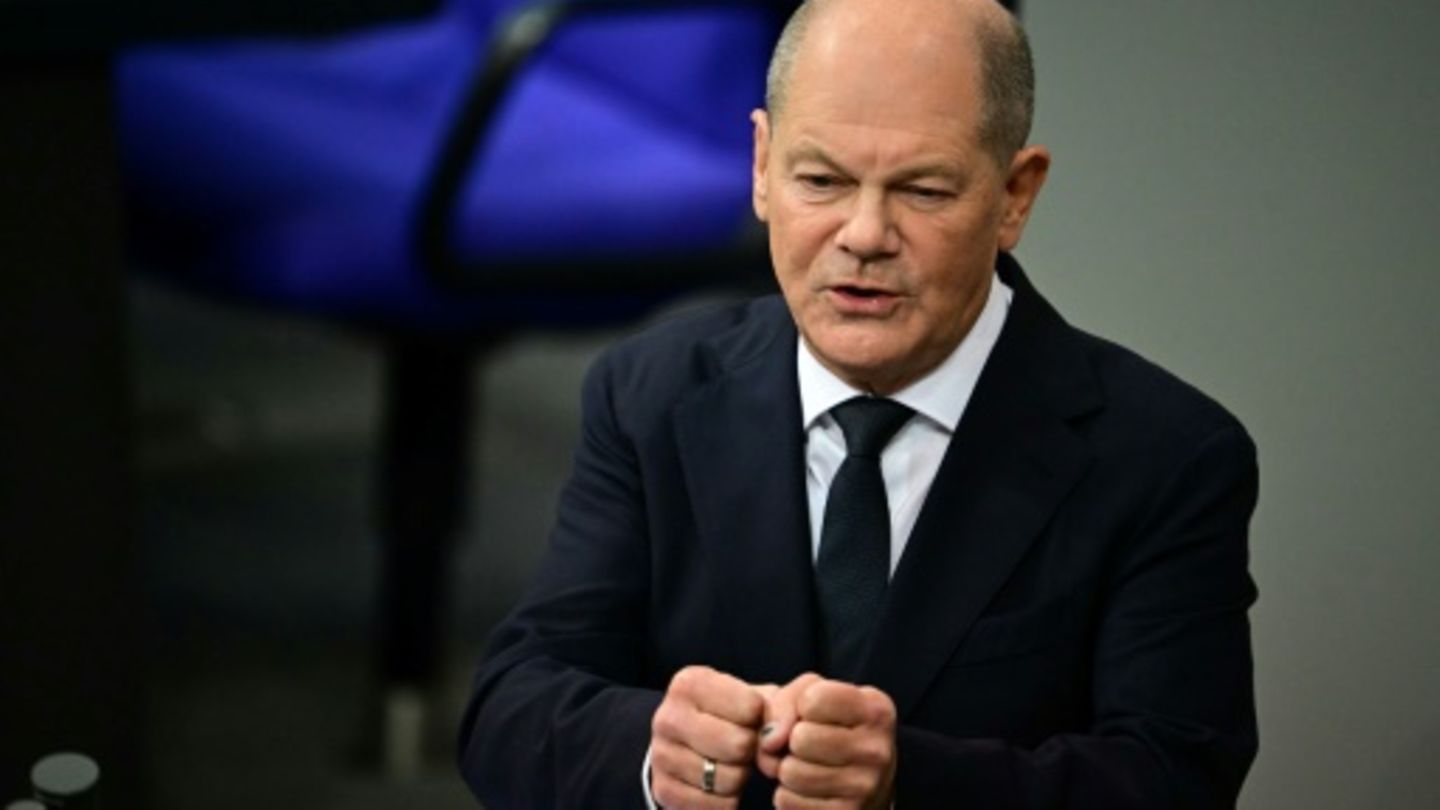 Scholz bei Rede im Bundestag