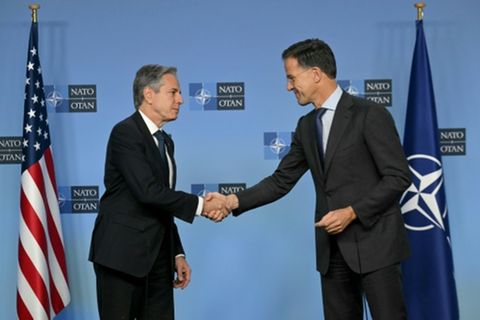 Blinken (li.) und Rutte