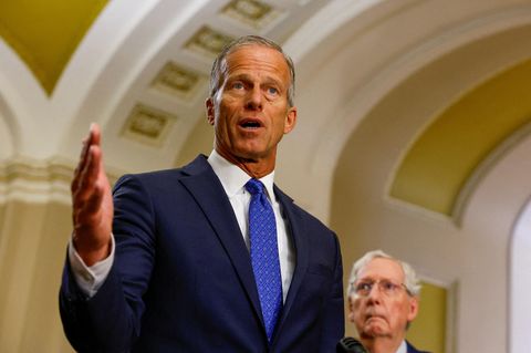 John Thune beerbt McConnell als republikanische Nummer eins im Senat