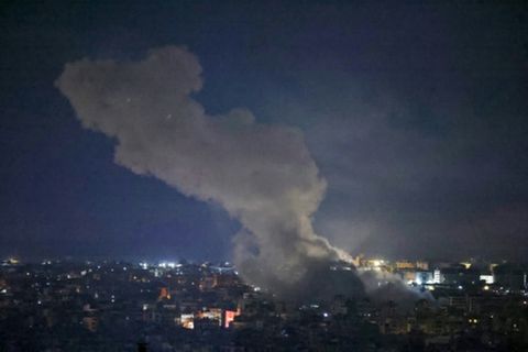 Rauchwolken über Viertel im Süden von Beirut