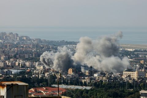 Rauch über Tschuaifet im Süden Beiruts