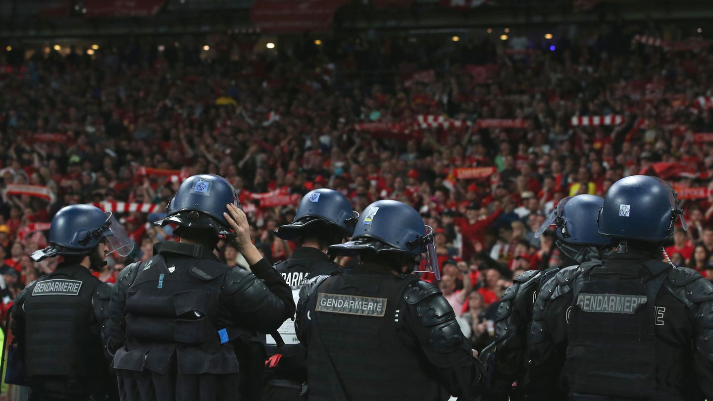 İsrail Fransa'ya karşı: Yahudi karşıtı isyanlar olacak mı?