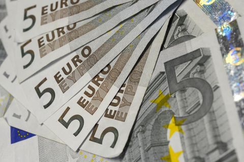 Fünf Euro