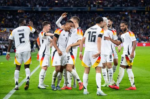 Deutschland vs. Bosnien-Herzegowina: Die Deutsche Nationalmannschaft jubelt