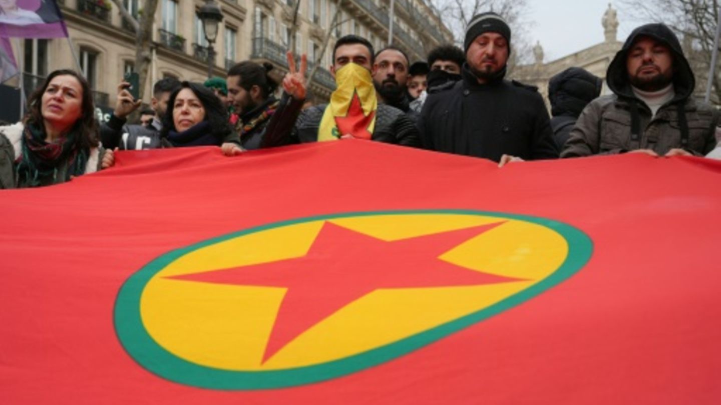 PKK-Anhänger bei Demonstration