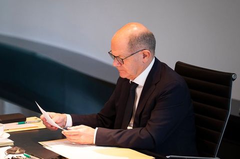 Das von Selenskyj heftig kritisierte Gespräch zwischen Scholz (im Bild) und Putin dauerte etwa eine Stunde