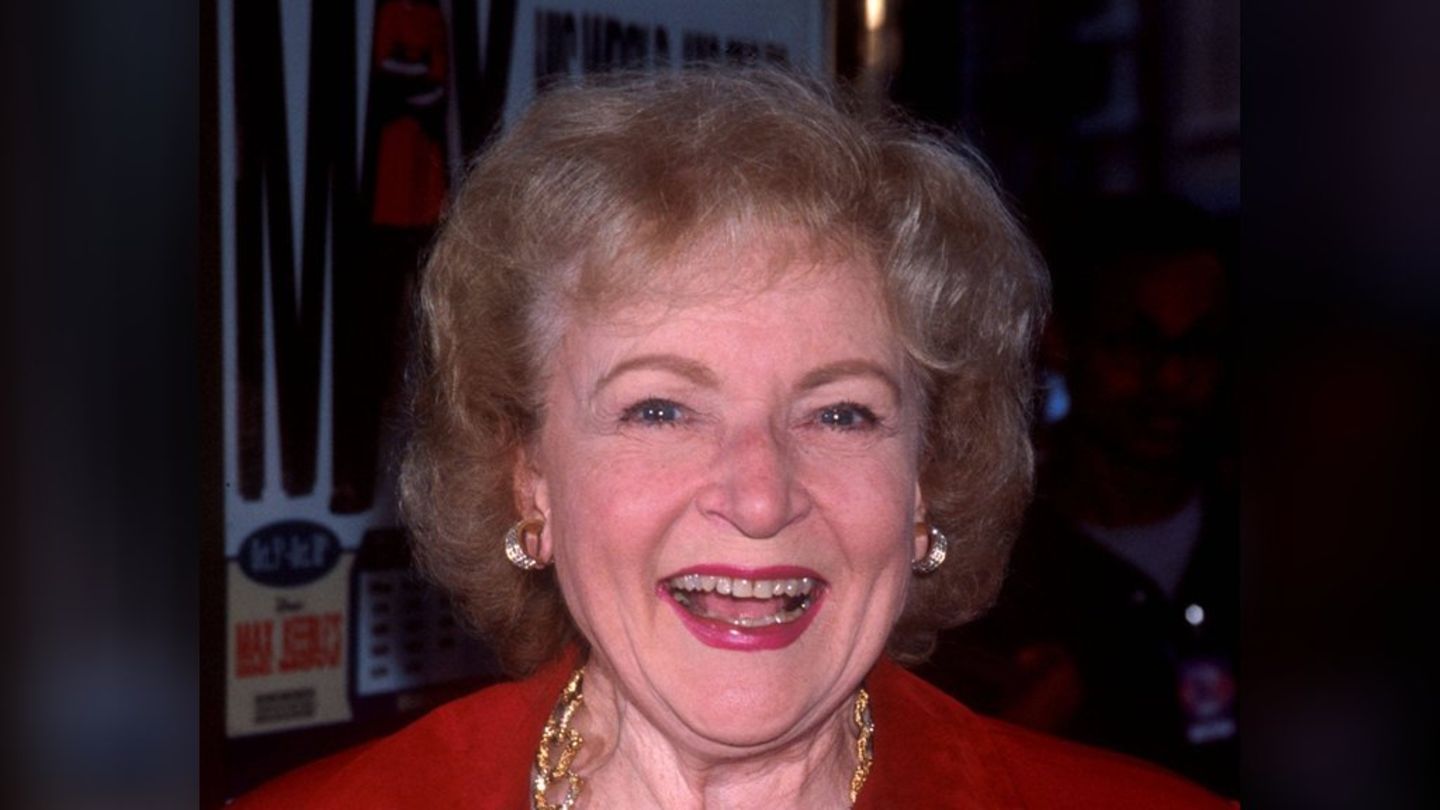 Betty White: "Golden Girls"-Ikone erhält eigene Briefmarke