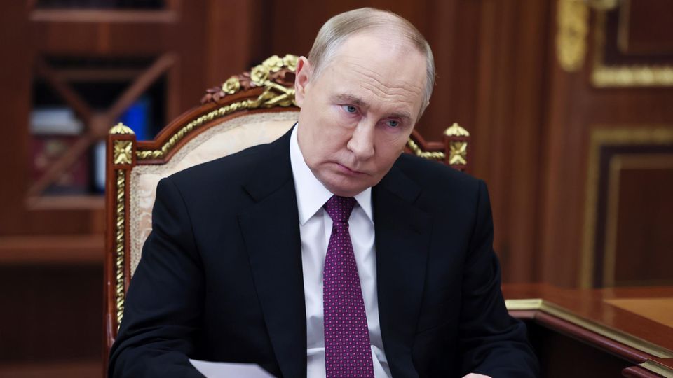 Russland: Reporter analysiert Putins Reaktion auf Bidens Raketen-Wende Russland: Reporter analysiert Putins Reaktion auf Bidens Raketen-Wende