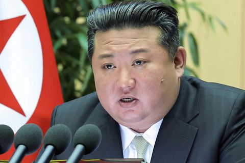 Kim Jong Un mutmaßlich am vergangenen Freitag bei einem Treffen mit hochrangigen Militärs