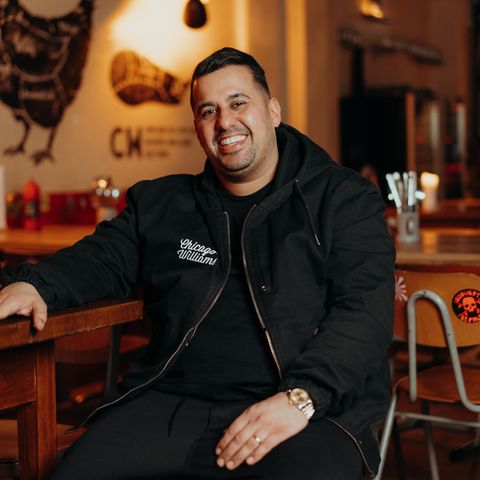 Nawid Samawat in seinem Barbecue-Restaurant "Chicago Williams BBQ"