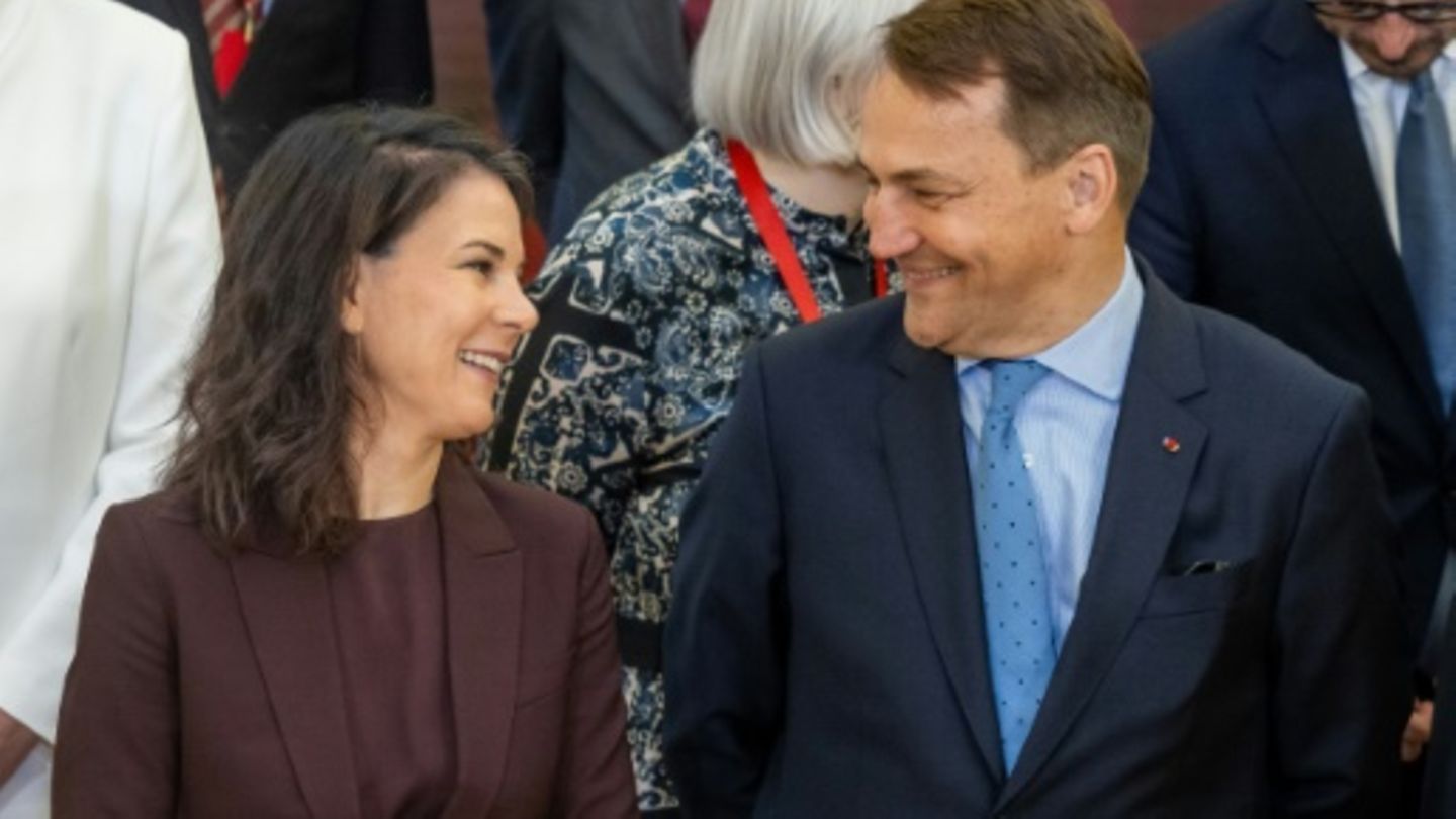 Baerbock und ihr polnischer Amtskollege Radoslaw Sikorski
