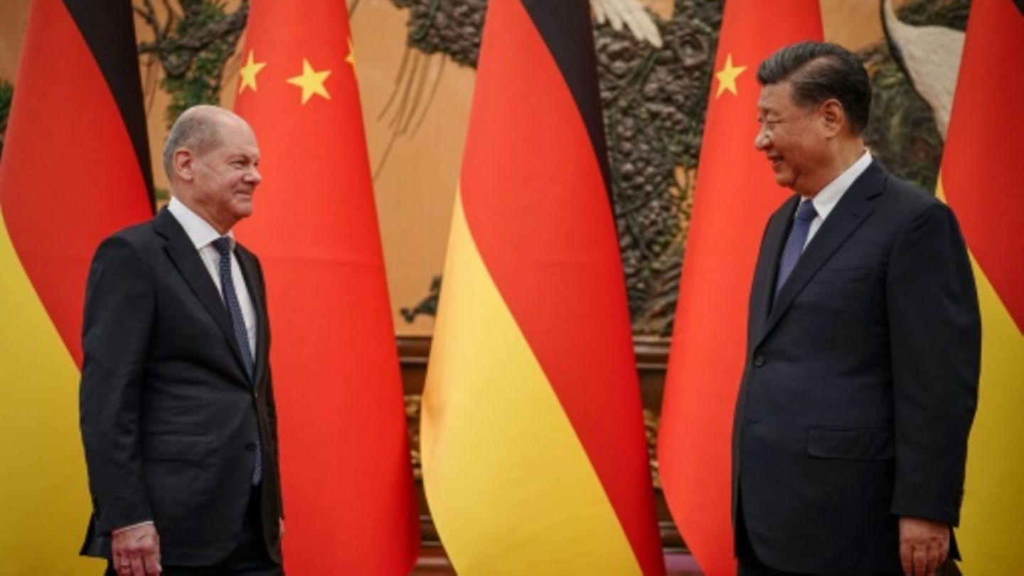 Scholz (l.) und Xi 2022 in Peking