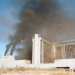 Das brennende MGM Grand Hotel in Las Vegas