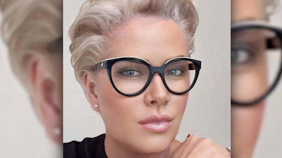Beautyfilter oder Make-Up: Erkennen Sie den Unterschied? Kann es das ausgeklügelte Make-Up sein oder ist es doch der weichzeichnende Beautyfilter, der besonders Stars online so perfekt erscheinen lässt? Wir wagen einen Test.