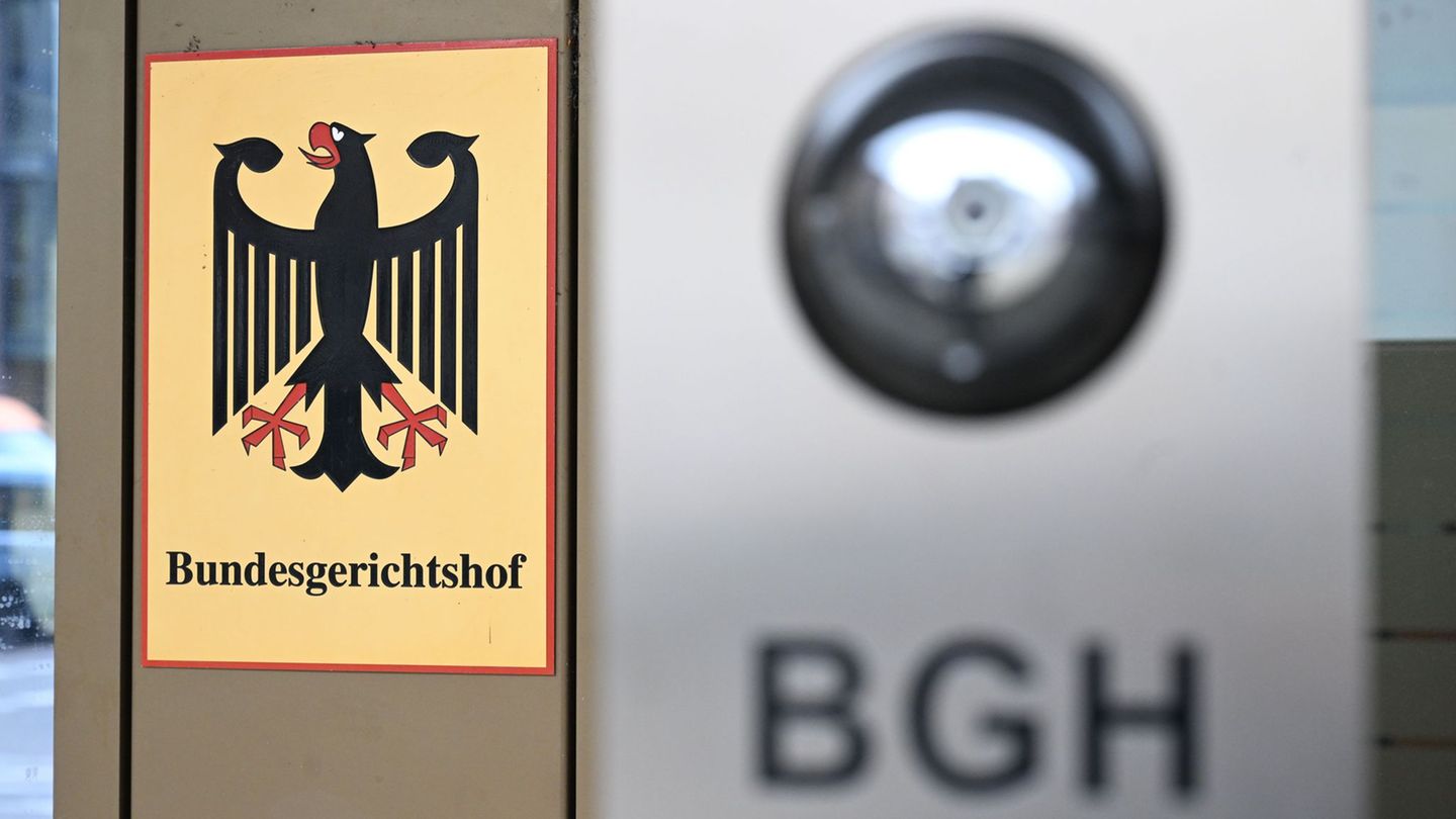 Unwirksame Vertragsklauseln: Bankgebühren zurück? Kunde gewinnt am BGH gegen Sparkasse