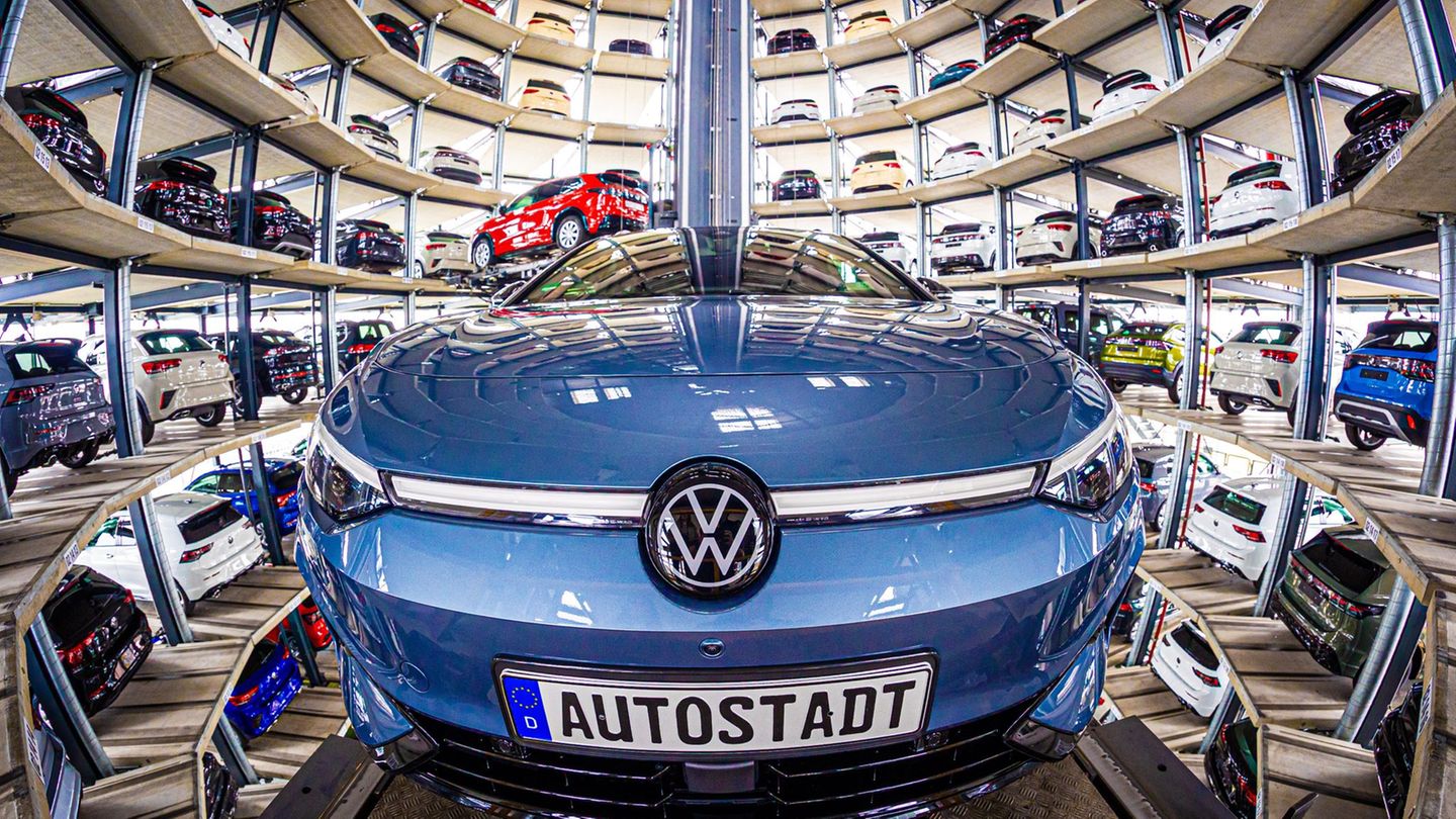 Autoindustrie: VW-Krise: IG Metall und Betriebsrat legen Masterplan vor