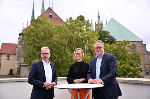 Georg Maier (l-r, SPD), Thüringer Parteichef, Katja Wolf, BSW-Fraktionschefin und Mario Voigt, CDU-Fraktionschef