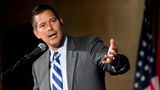 Der frühere Kongressabgeordnete und Ex-TV-Moderator Sean Duffy soll Verkehrsminister der USA werden. Damit übernimmt er die Leitung eines weitreichenden Ressorts mit Verantwortung für die Infrastruktur und Vorschriften im Verkehrsbereich. Als Abgeordneter hatte er im Kongress an wichtigen Straßen- und Brückenprojekten gearbeitet, zuvor war er als Moderator für den Sender Fox Business tätig. Duffy ist laut Trumps Erklärung Vater von neun Kindern