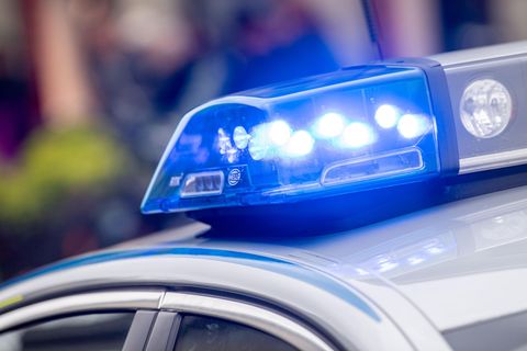 Das Blaulicht einer Polizeistreife