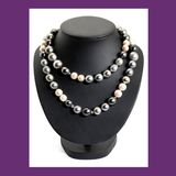 Ruth Maria Kubitscheks Perlenkette