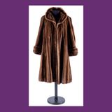 Pelzmantel von Ruth Maria Kubitschek