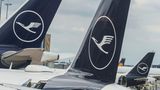 Angesichts harter Konkurrenz stellt die Lufthansa ihre tägliche Verbindung von Frankfurt in die chinesische Hauptstadt Peking ein. Zum Winterflugplan ab dem kommenden Sonntag (27. Oktober) werde die Strecke aus wirtschaftlichen Gründen temporär nicht mehr bedient, sagte eine Unternehmenssprecherin in Frankfurt. Lufthansa biete aber weiterhin über das zweite Drehkreuz München eine tägliche Direktverbindung nach Peking an. Hintergrund ist die internationale Konkurrenz mit niedrigen Standortkosten, geringen Sozialstandards und kürzeren Flugrouten über Russland