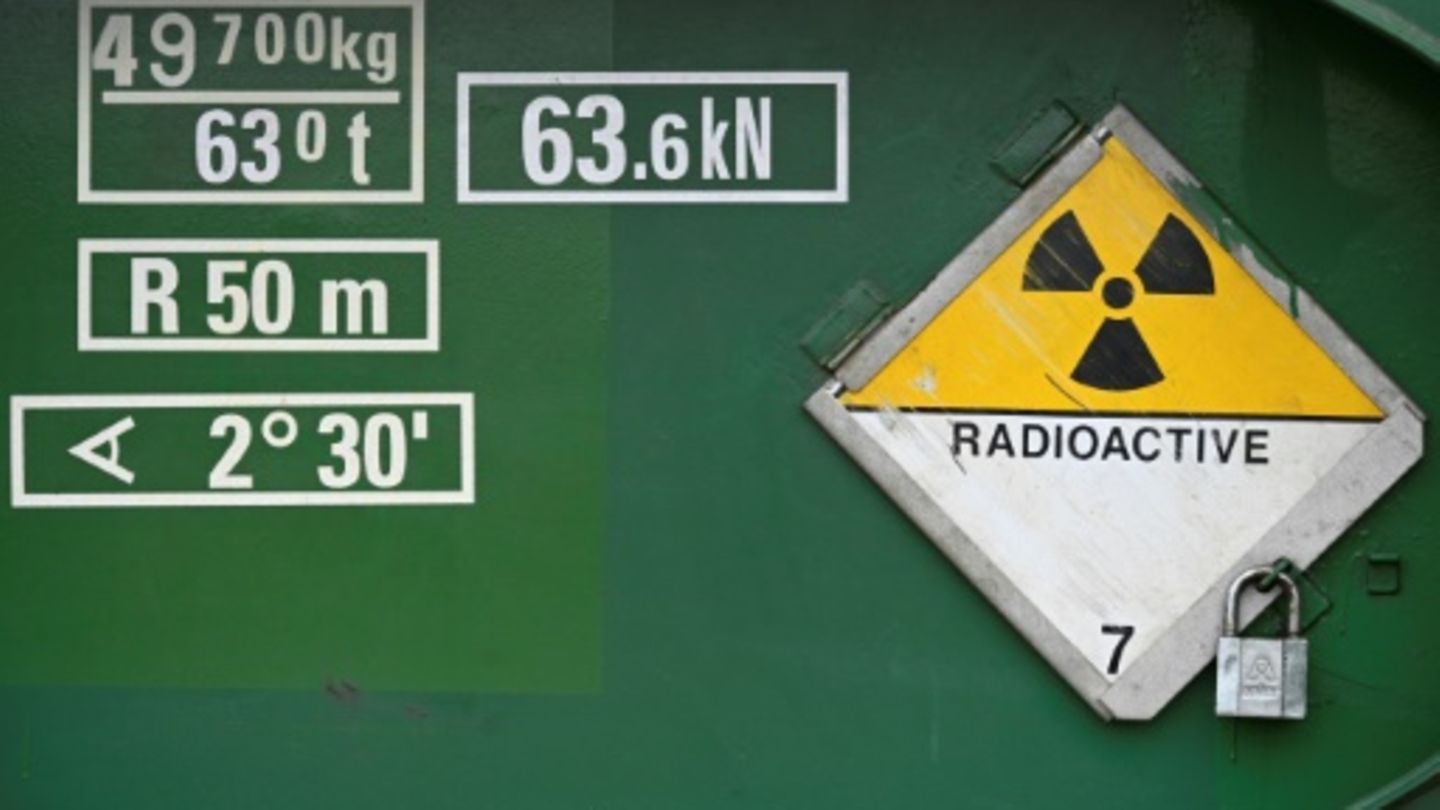 Ein Schild warnt vor Radioaktivität