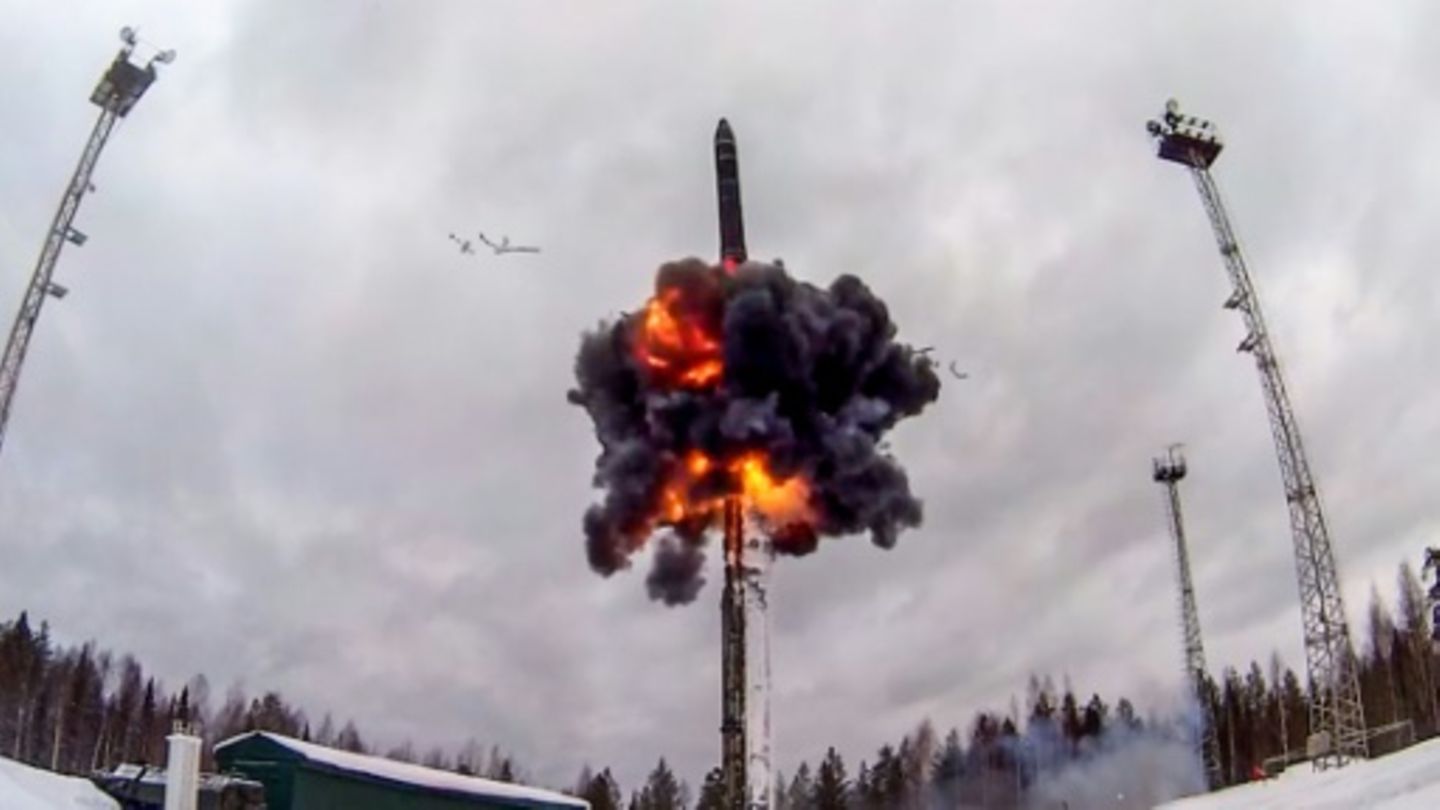 Archivaufnahme von russischer Interkontinentalrakete