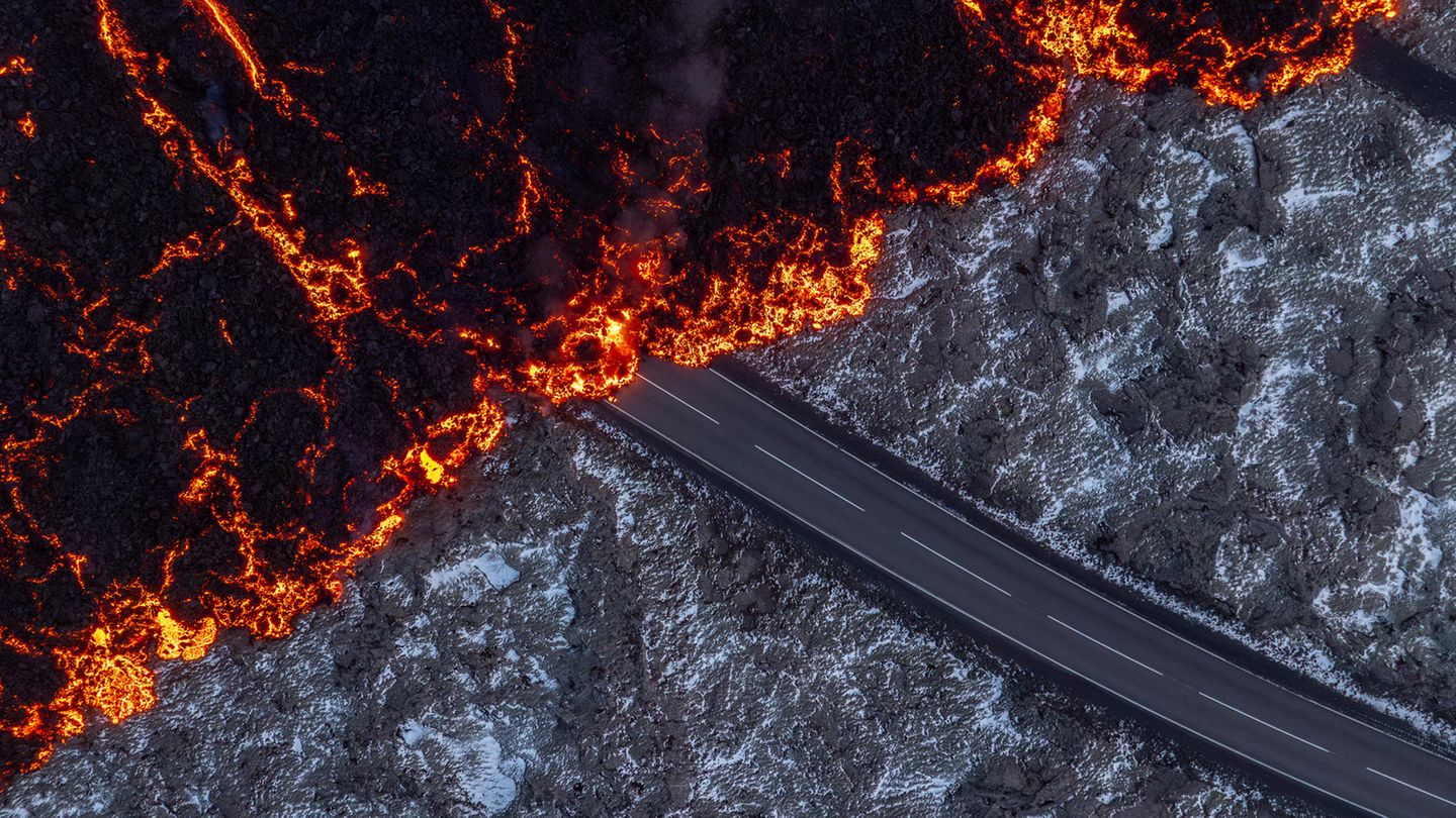 Lava auf der Straße