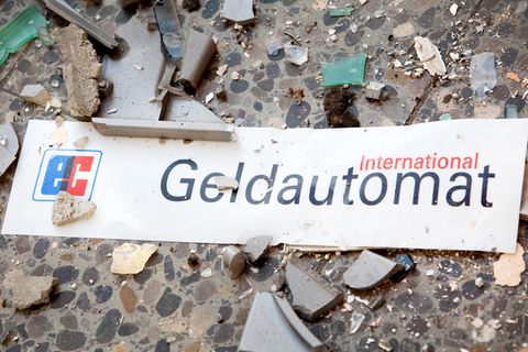Gesprengter Geldautomat Symbolbild